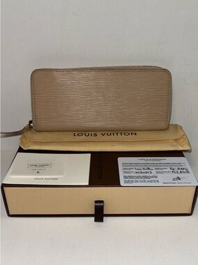 Louis Vuitton Beige Epi Leather Zip-Around Wallet with Gold Hardware